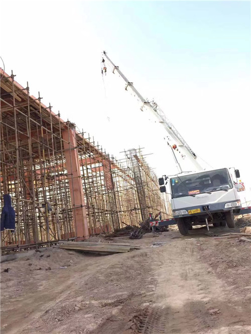 盖州市吊车作业的安全注意事项有哪些？